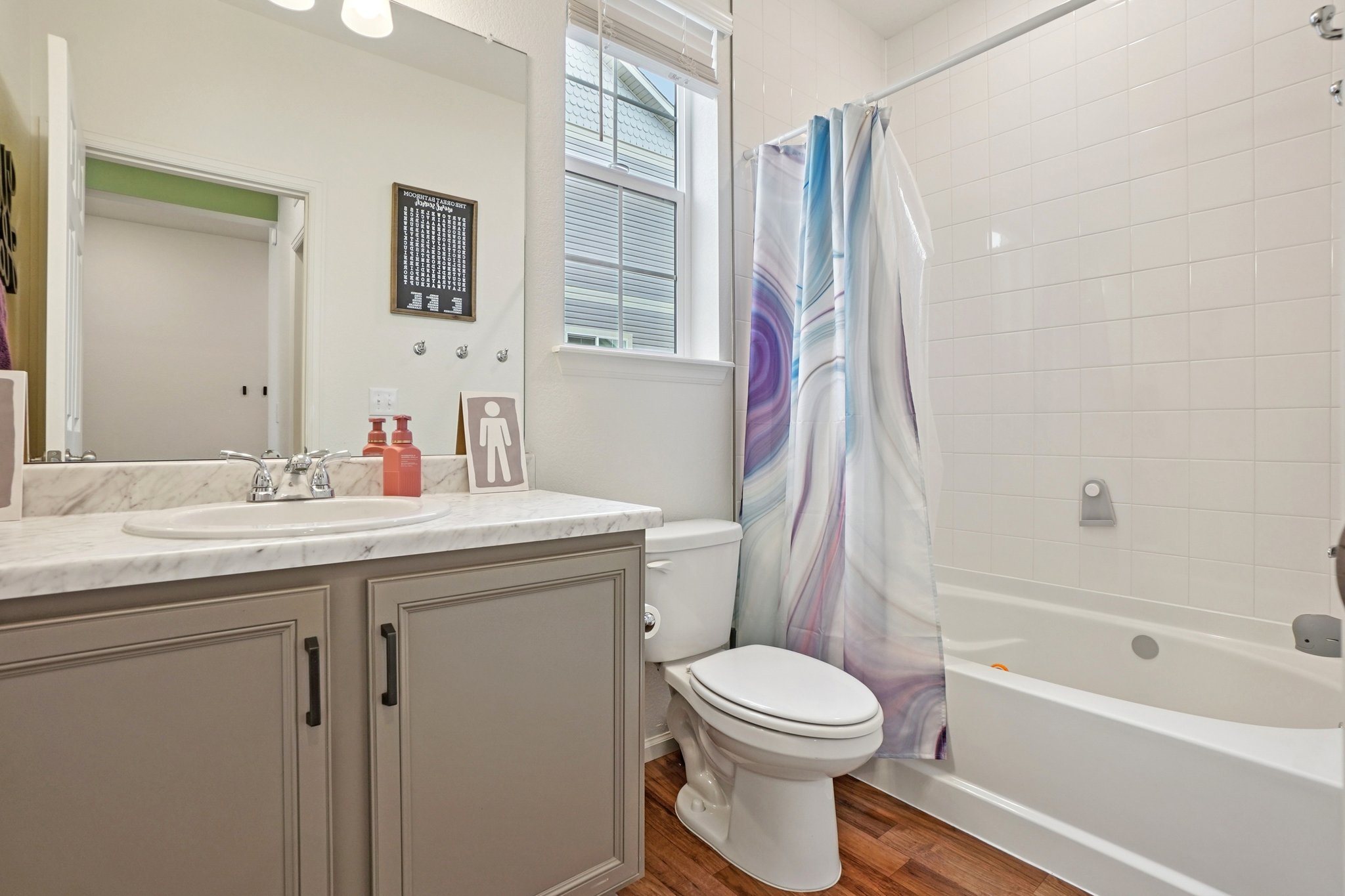 E 3rd Ave-S0302-019.jpg