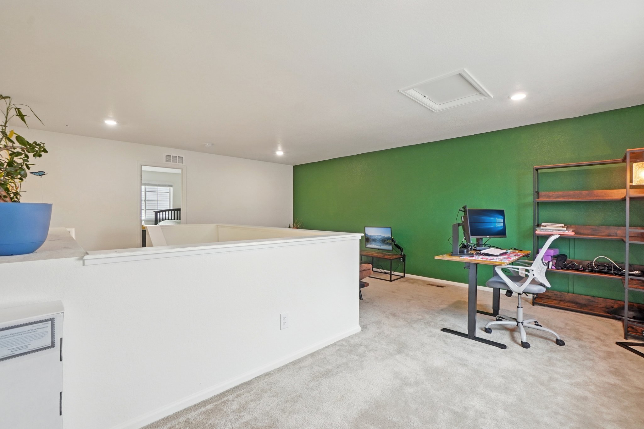 E 3rd Ave-S0302-030.jpg