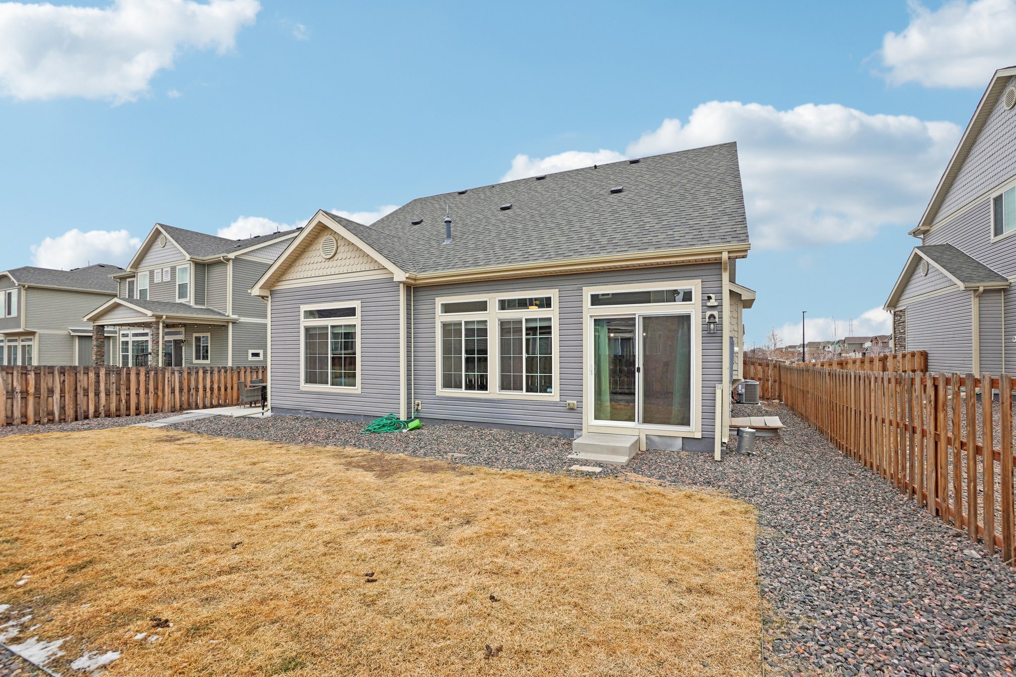 E 3rd Ave-S0302-040.jpg