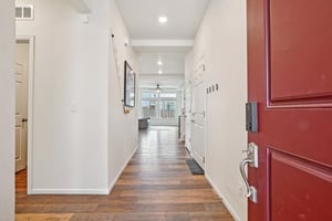 E 3rd Ave-S0302-005.jpg