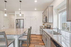 E 3rd Ave-S0302-013.jpg