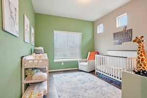 E 3rd Ave-S0302-016.jpg