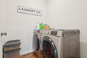 E 3rd Ave-S0302-018.jpg