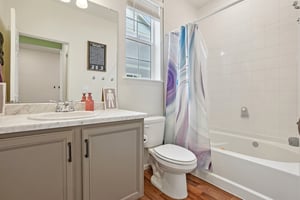 E 3rd Ave-S0302-019.jpg