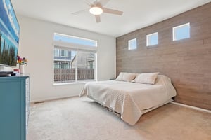 E 3rd Ave-S0302-020.jpg