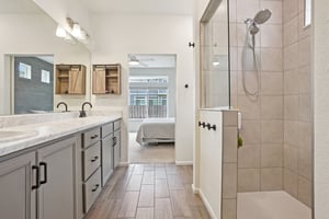 E 3rd Ave-S0302-025.jpg