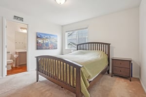 E 3rd Ave-S0302-033.jpg