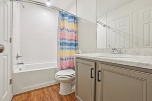 E 3rd Ave-S0302-034.jpg