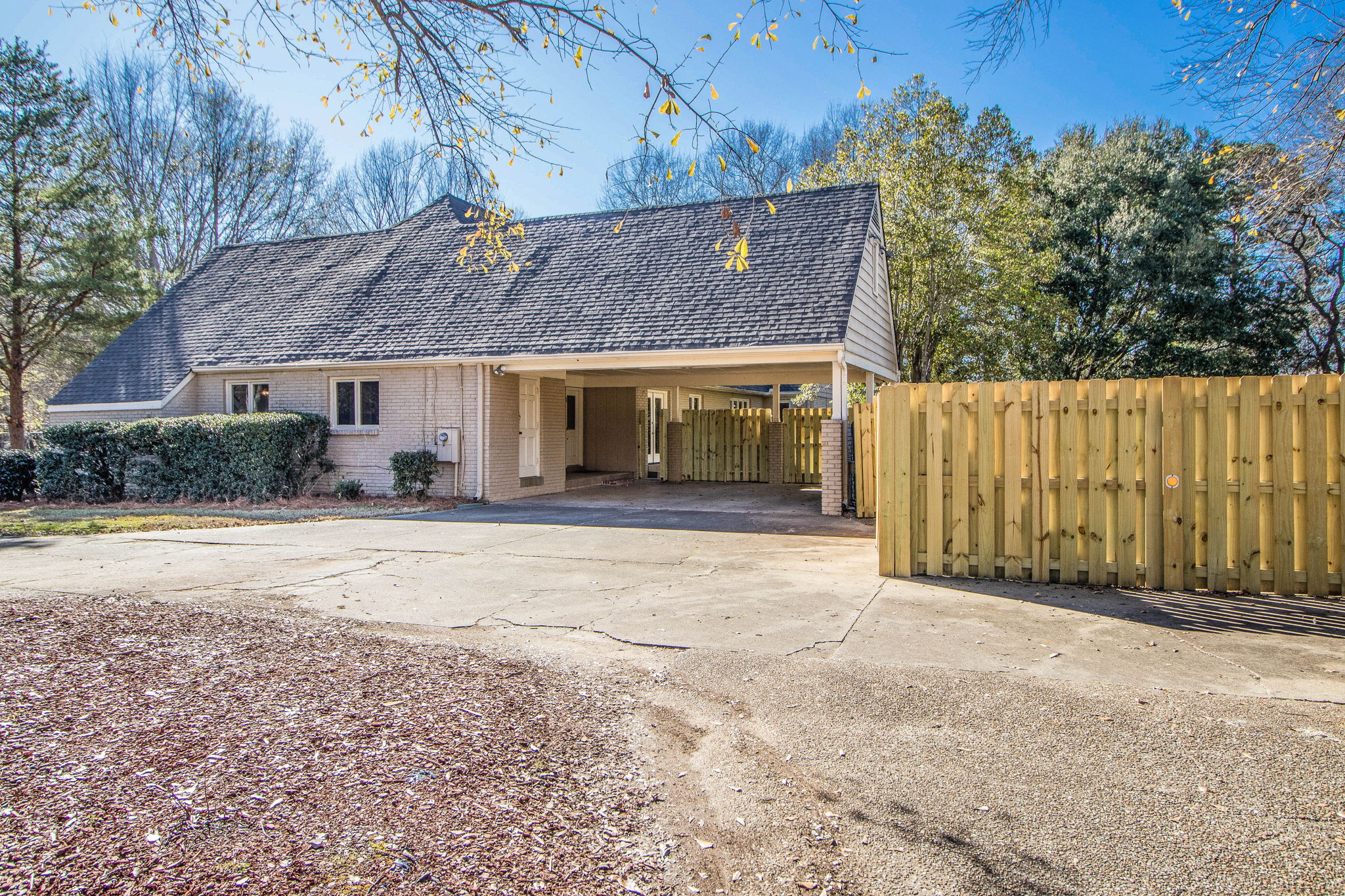 6121 Monticello Dr, Montgomery, AL 36117 Southern Real Estate Media, LLC