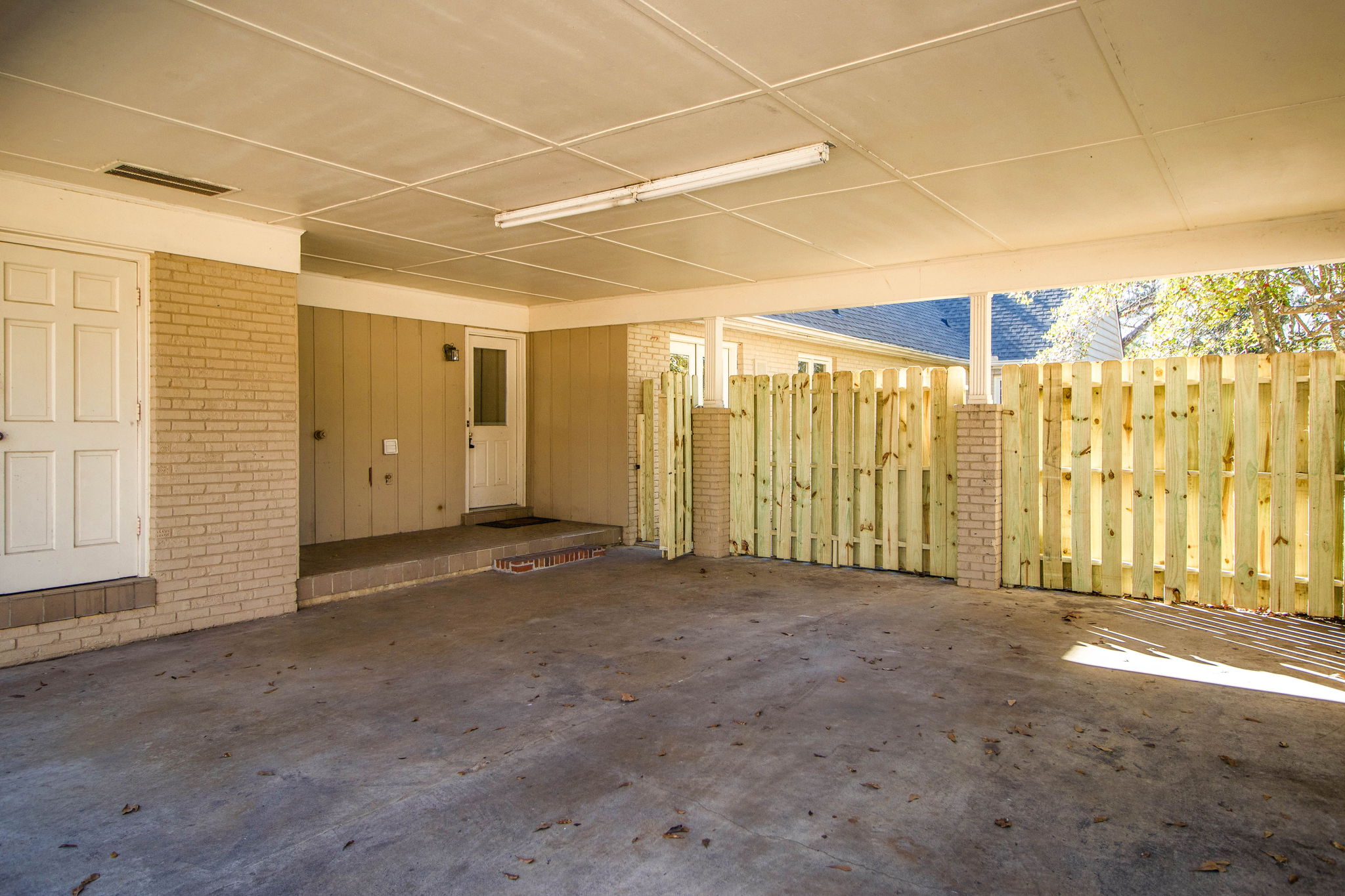 6121 Monticello Dr, Montgomery, AL 36117 Southern Real Estate Media, LLC