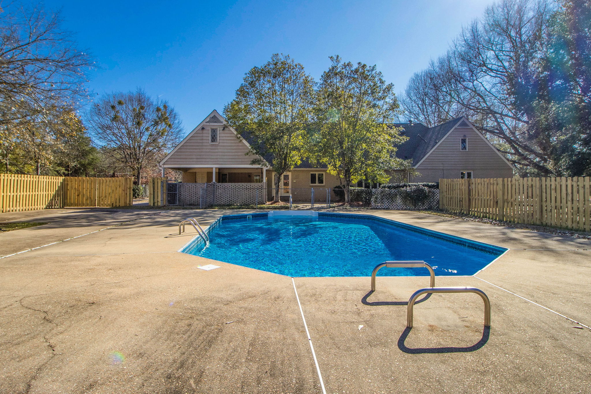 6121 Monticello Dr, Montgomery, AL 36117 Southern Real Estate Media, LLC