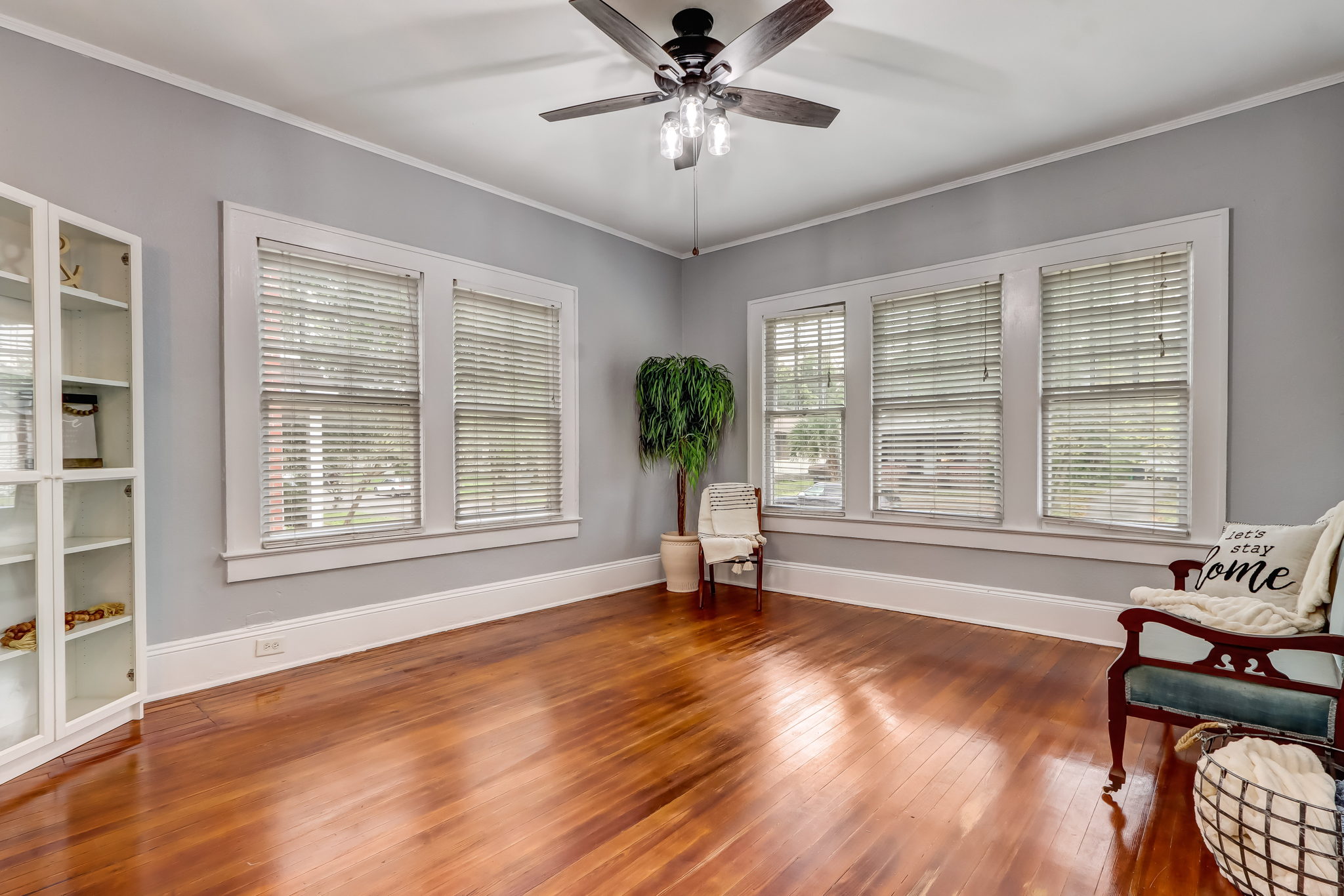 FamilyRoom/Dining Room