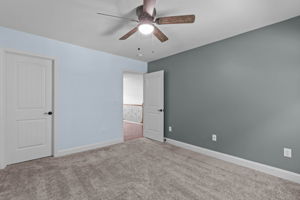  Photo 32