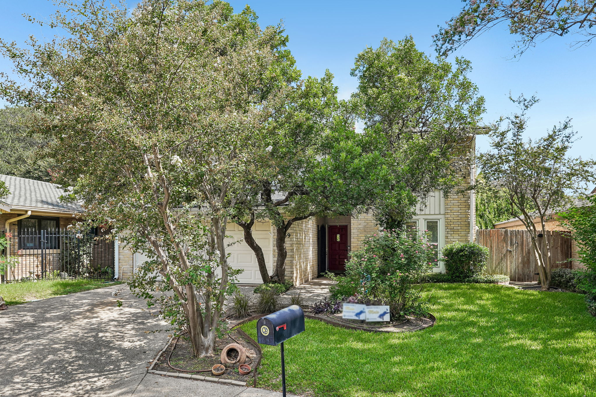 Country Square St-S0107-002P