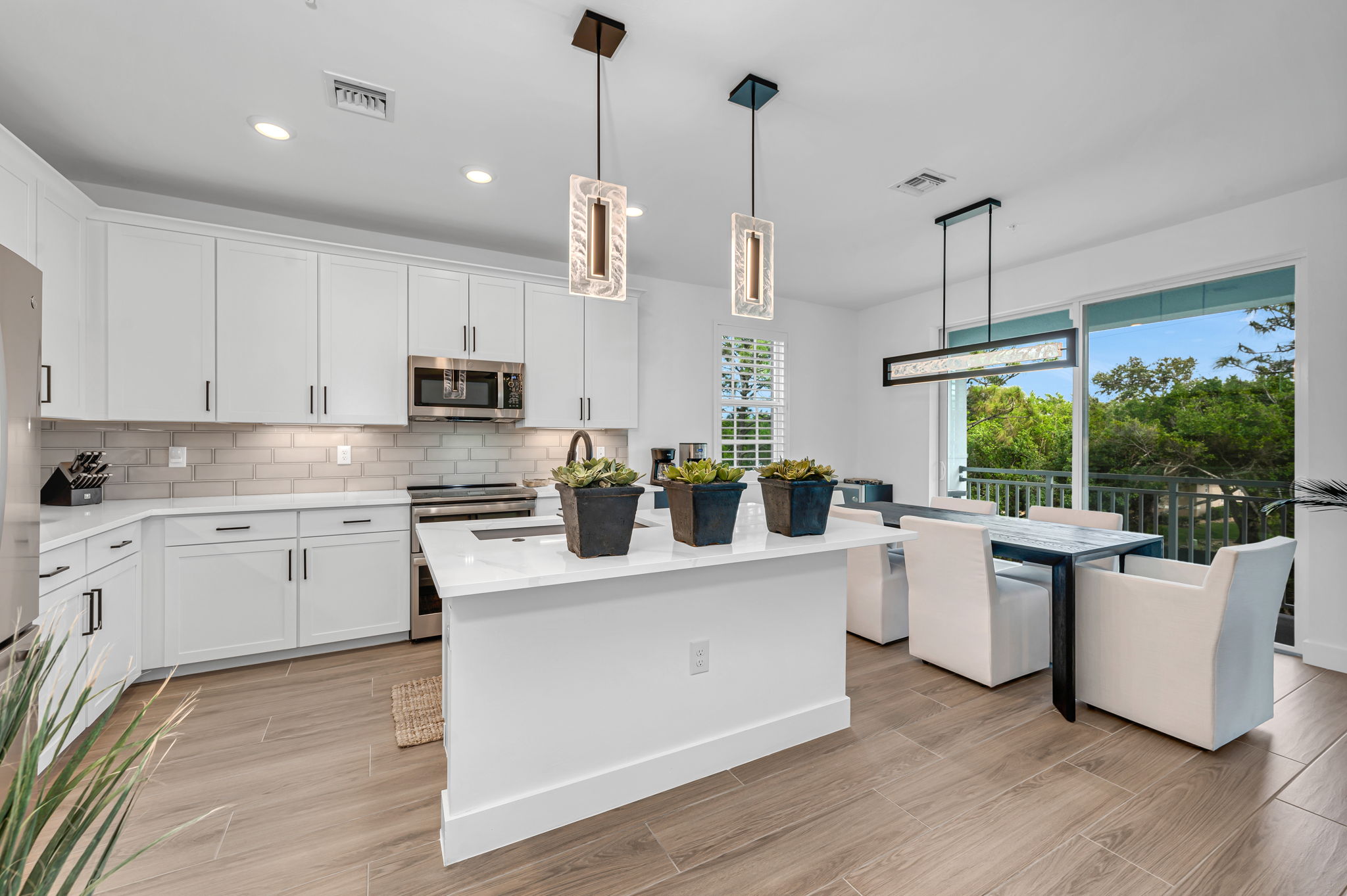 Breakfast Bar - Kitchen