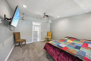 16_Interior
