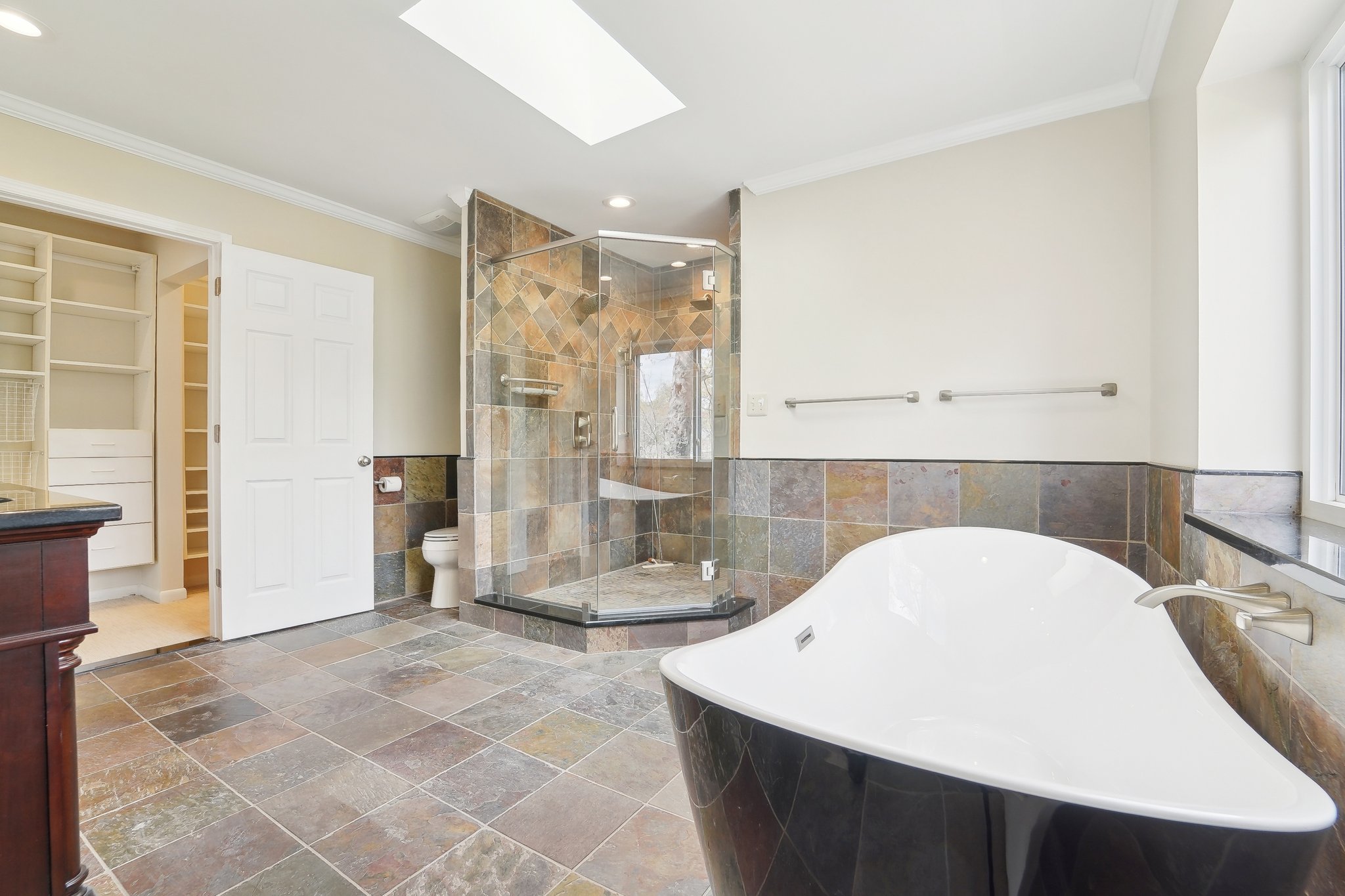 Capote Ct E-1704-031.jpg