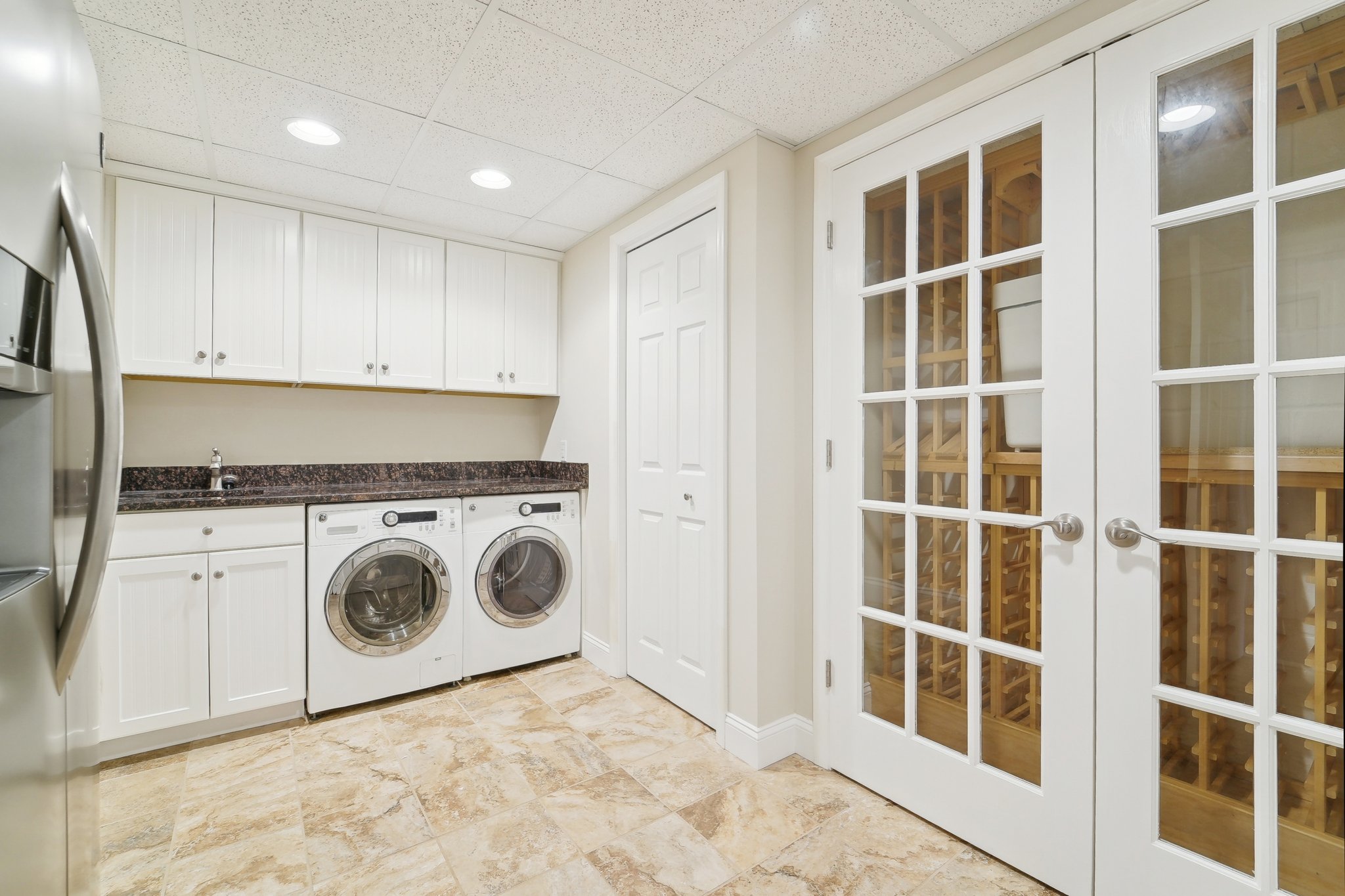 Capote Ct E-1704-033.jpg