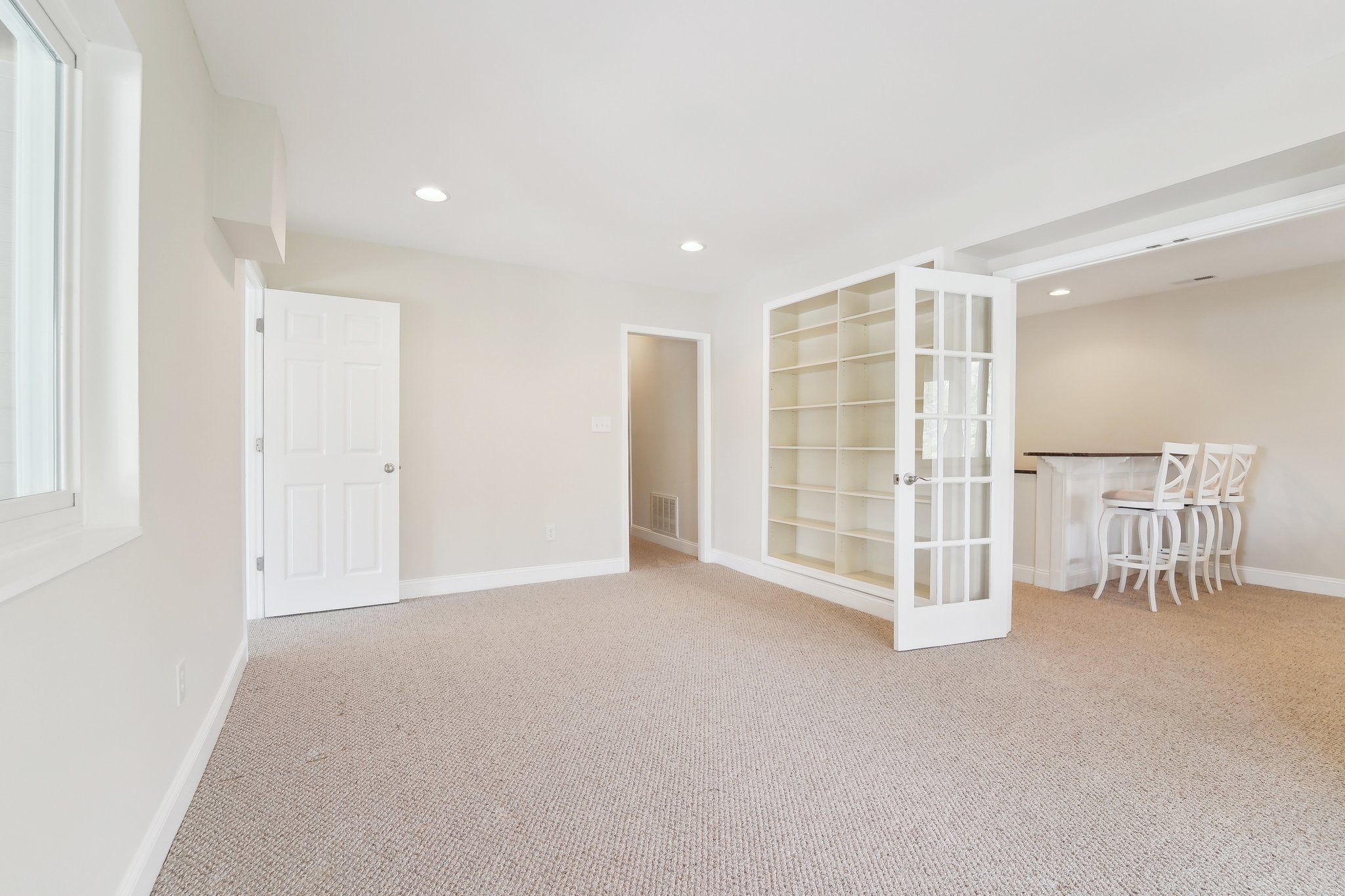 Capote Ct E-1704-040.jpg