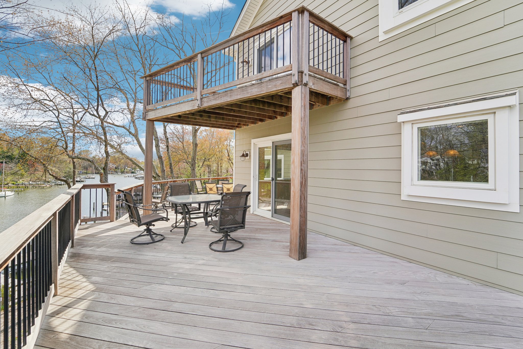 Capote Ct E-1704-045.jpg