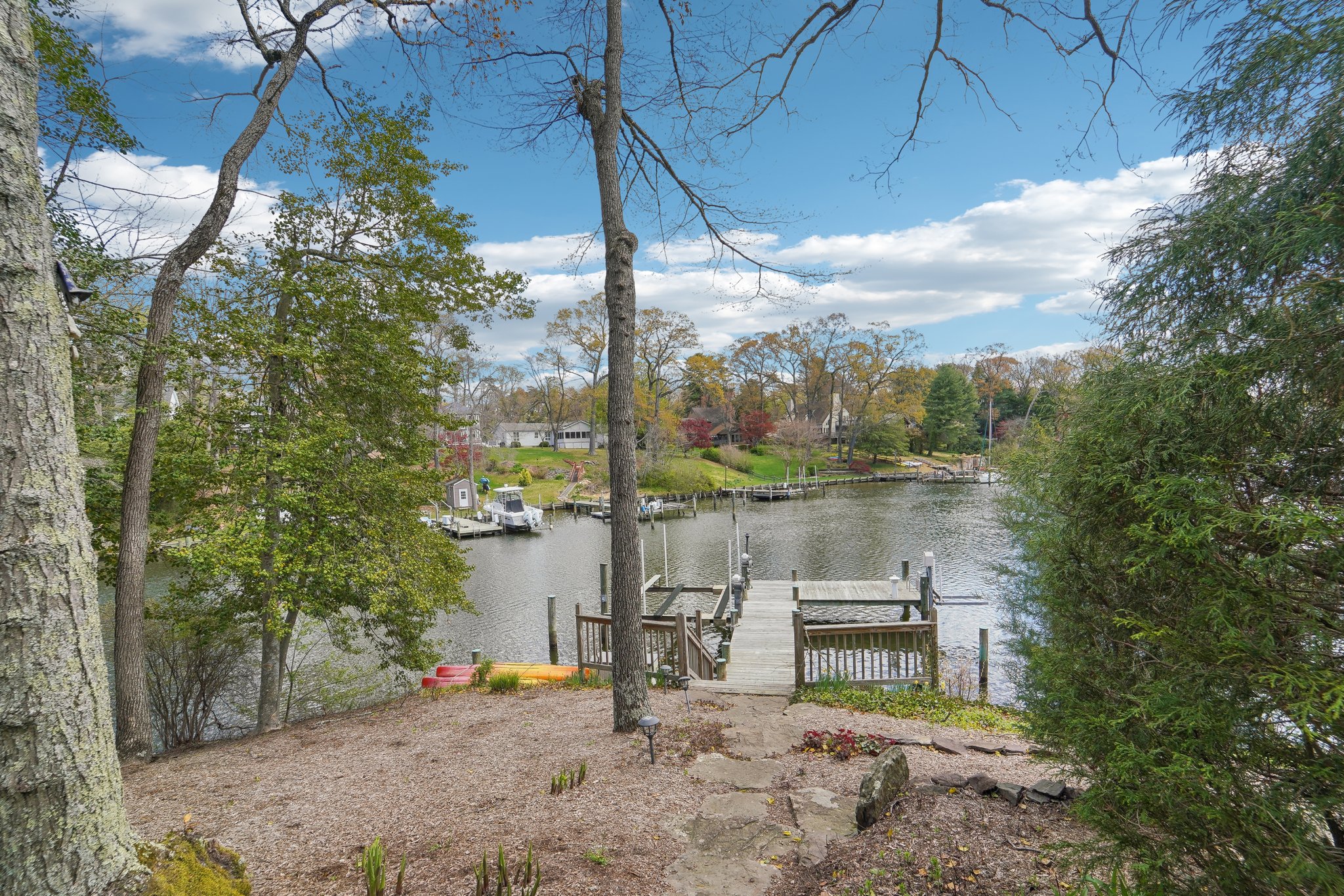 Capote Ct E-1704-051.jpg