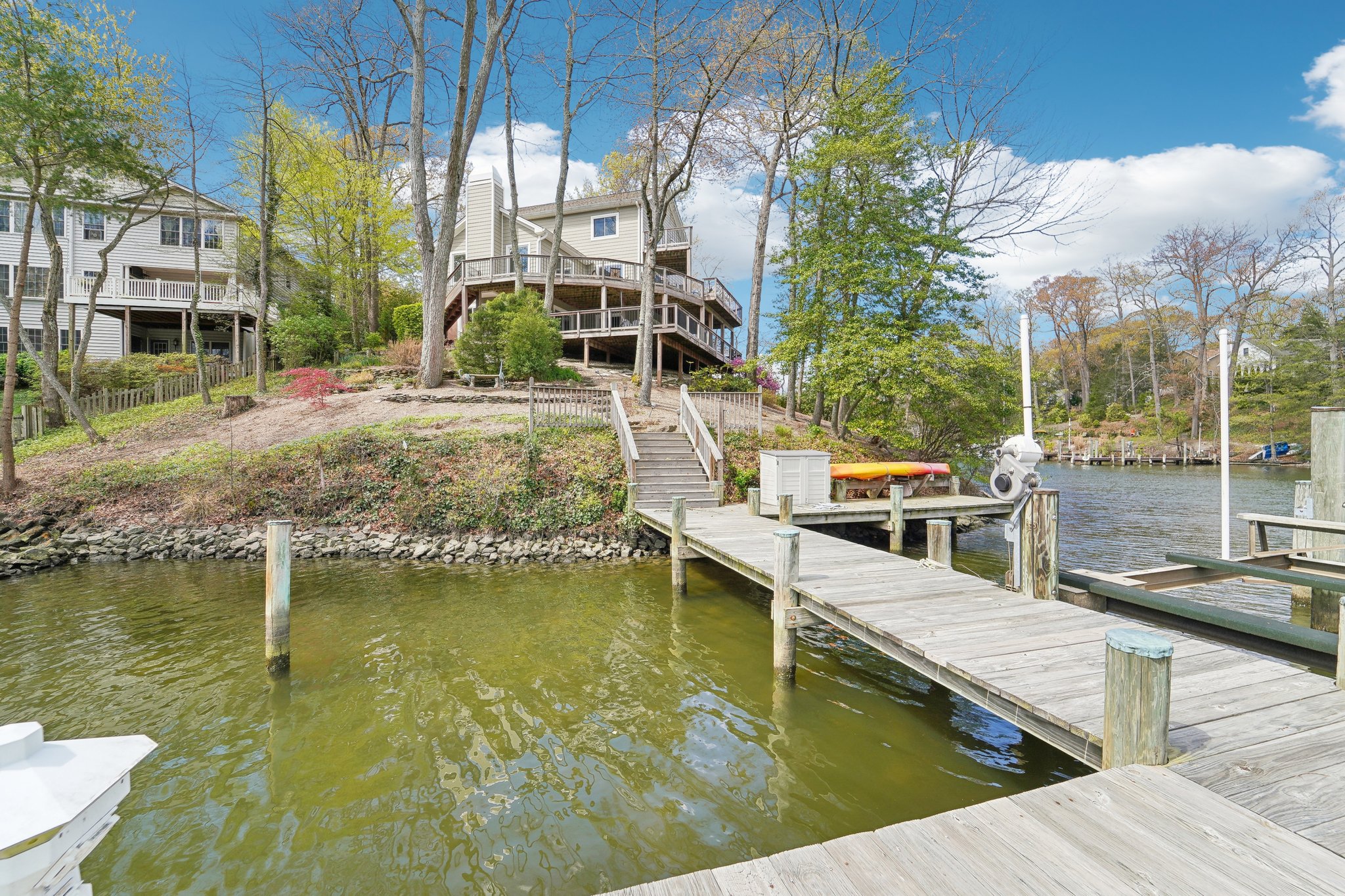 Capote Ct E-1704-055.jpg