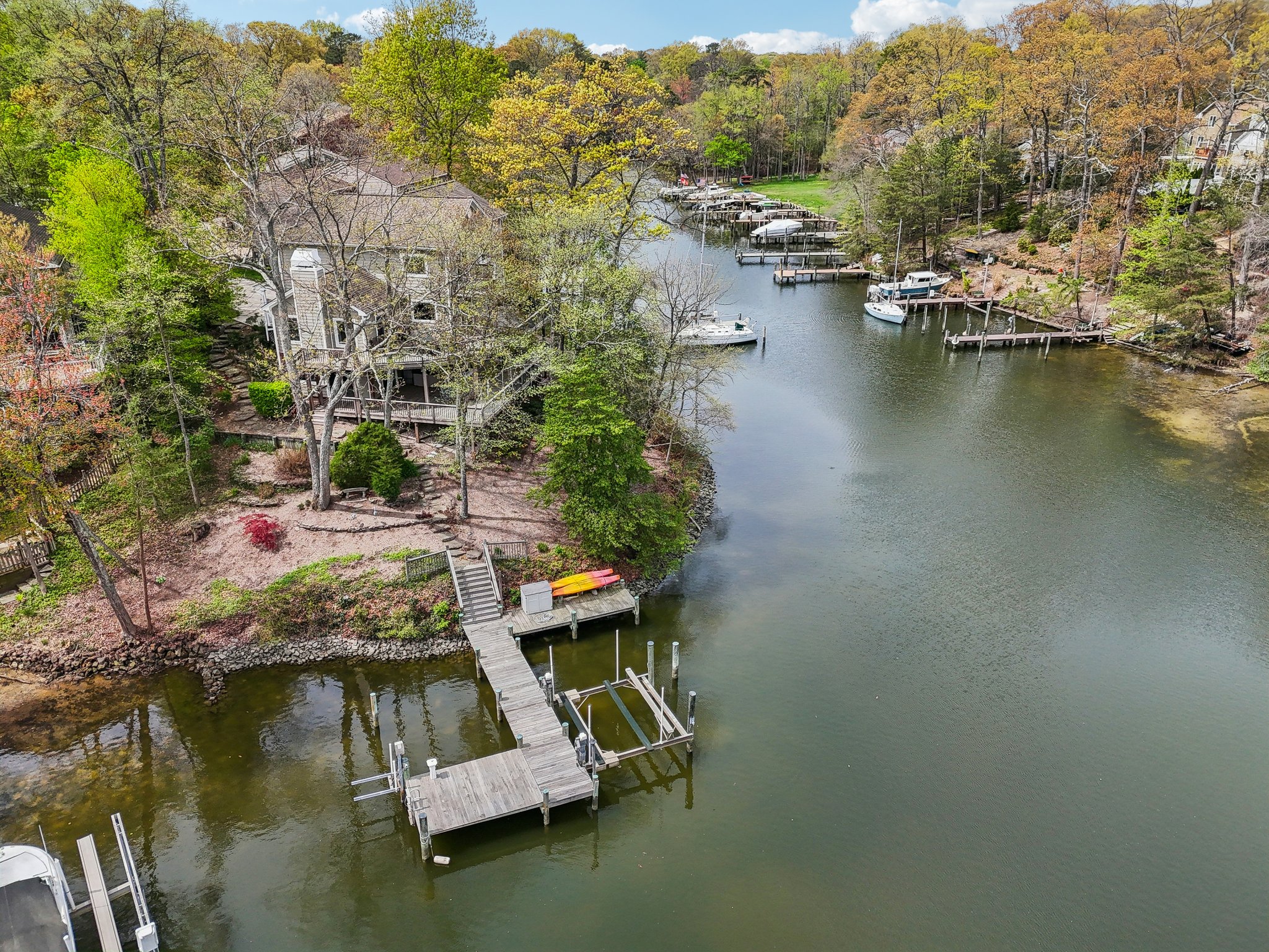 Capote Ct E-2104-1-011.jpg