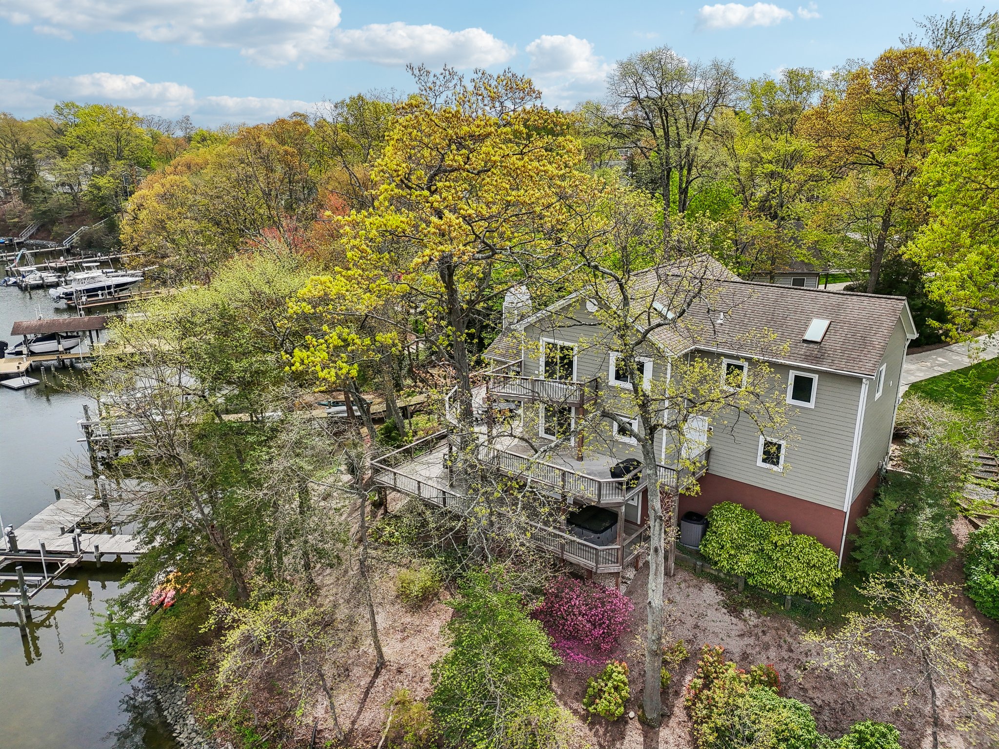 Capote Ct E-2104-1-016.jpg