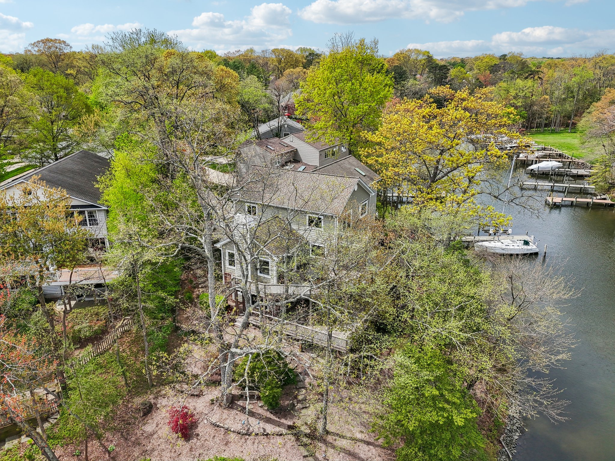 Capote Ct E-2104-1-020.jpg