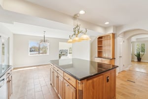 Capote Ct E-1704-010.jpg