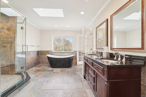 Capote Ct E-1704-029.jpg