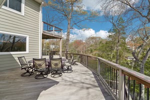 Capote Ct E-1704-044.jpg