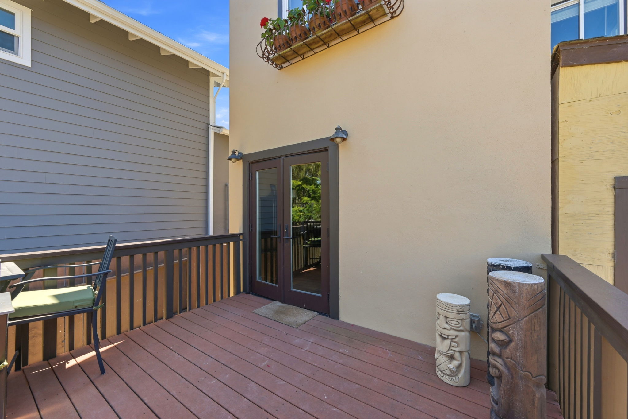 047_F8_264 Mendocino St