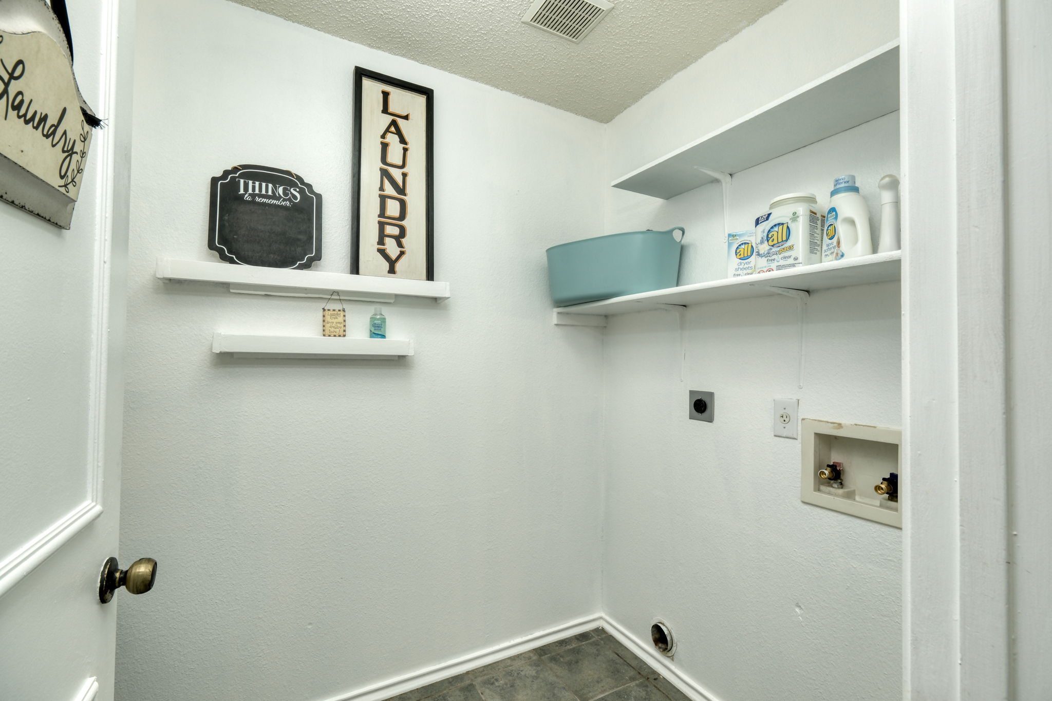 Laundry/Pantry