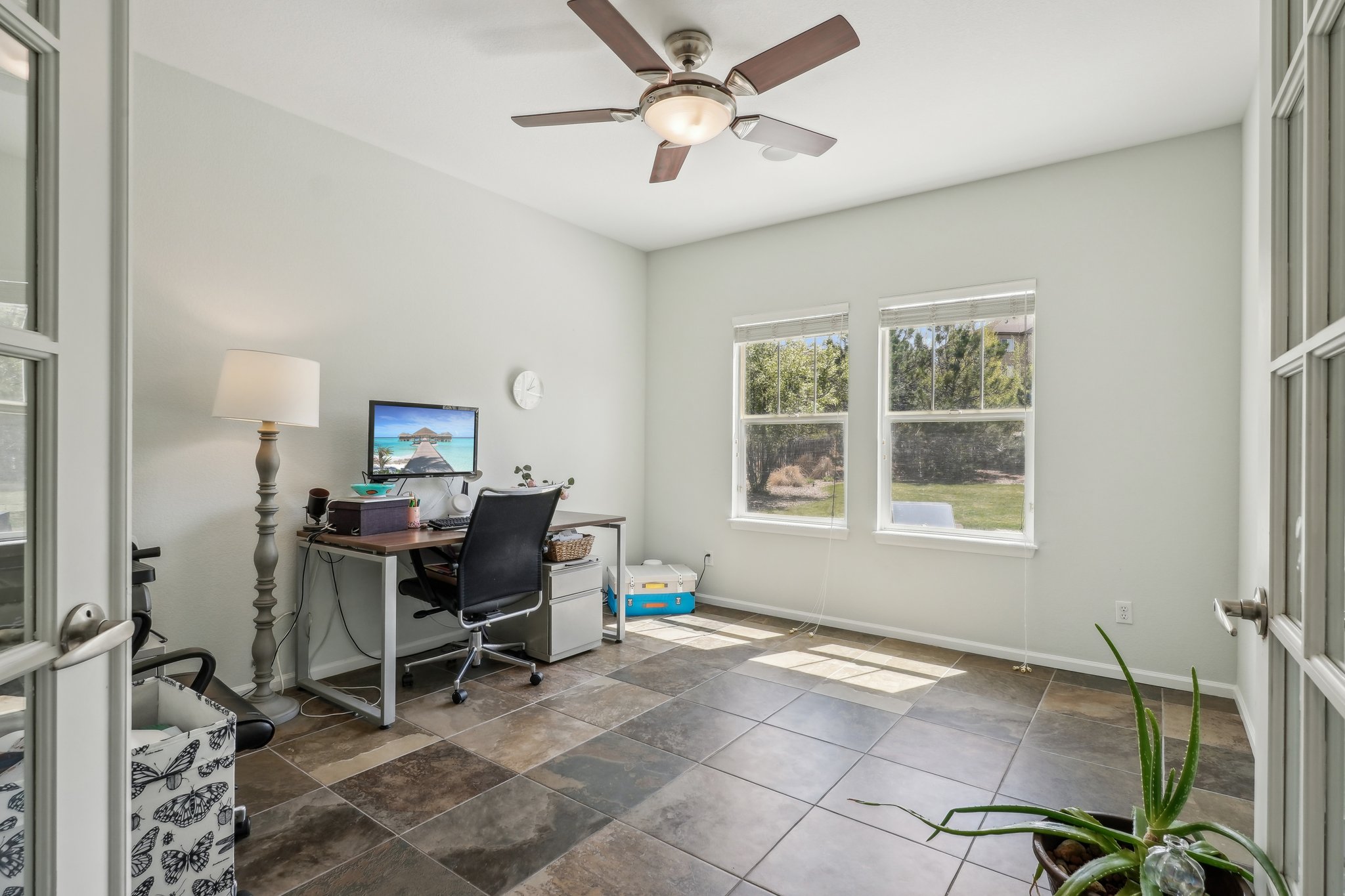 E Caley Dr-0205-025.jpg