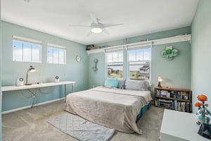 E Caley Dr-0205-031.jpg
