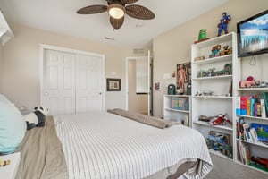 E Caley Dr-0205-036.jpg