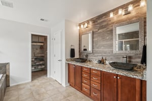E Caley Dr-0205-055.jpg