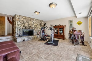 SE 172nd St-S1206-037.jpg