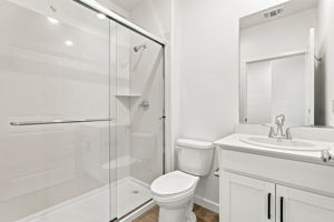  Photo 32