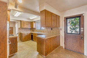 012_ 2643 Garfield St