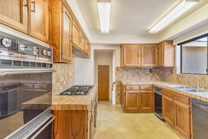 014_ 2643 Garfield St