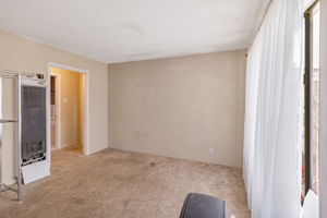 042_ 2643 Garfield St