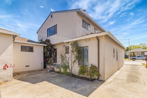 061_ 2643 Garfield St