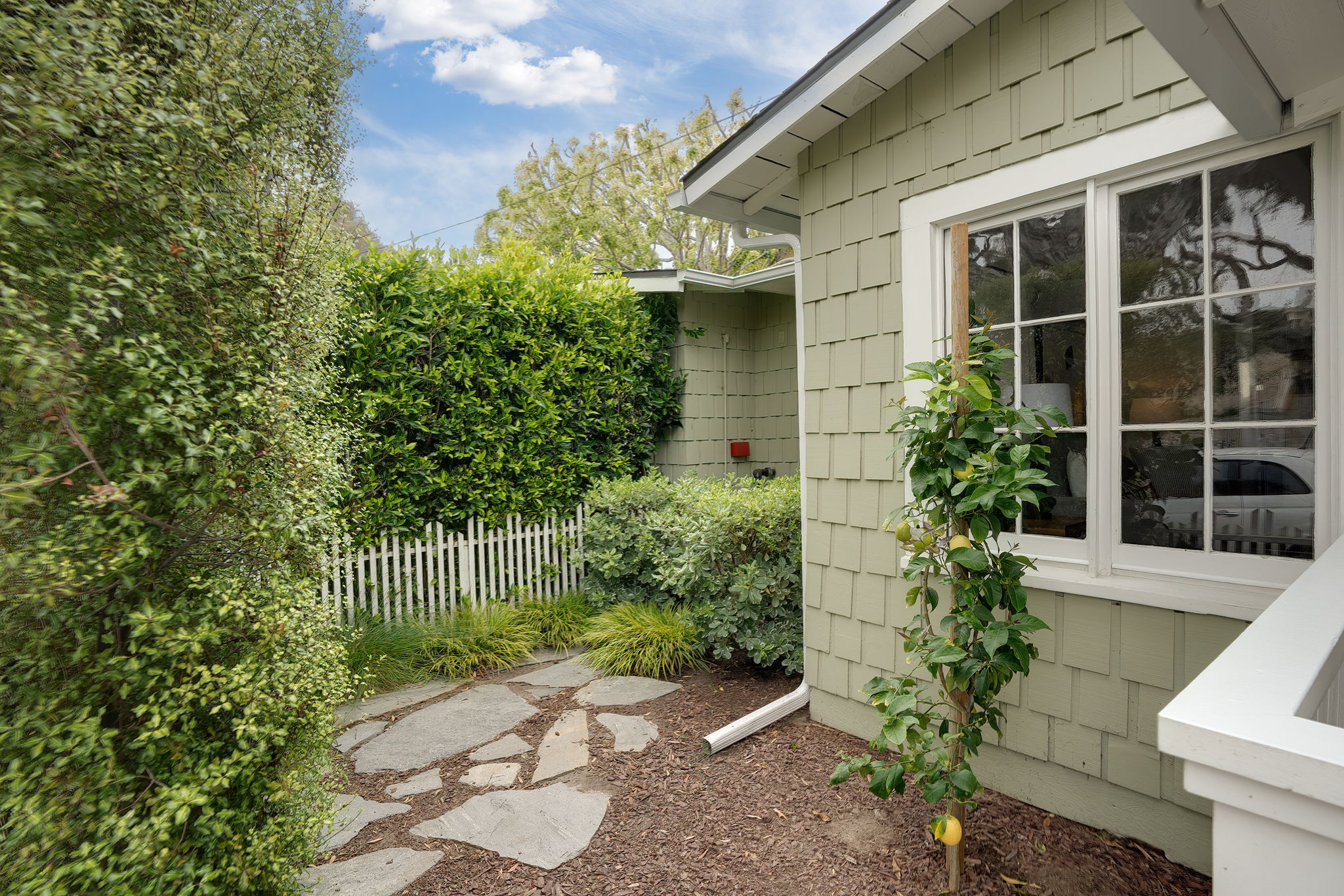 2644 5th Street-29