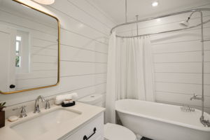 2644 5th Street-23