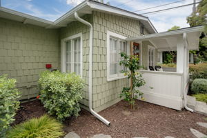 2644 5th Street-27