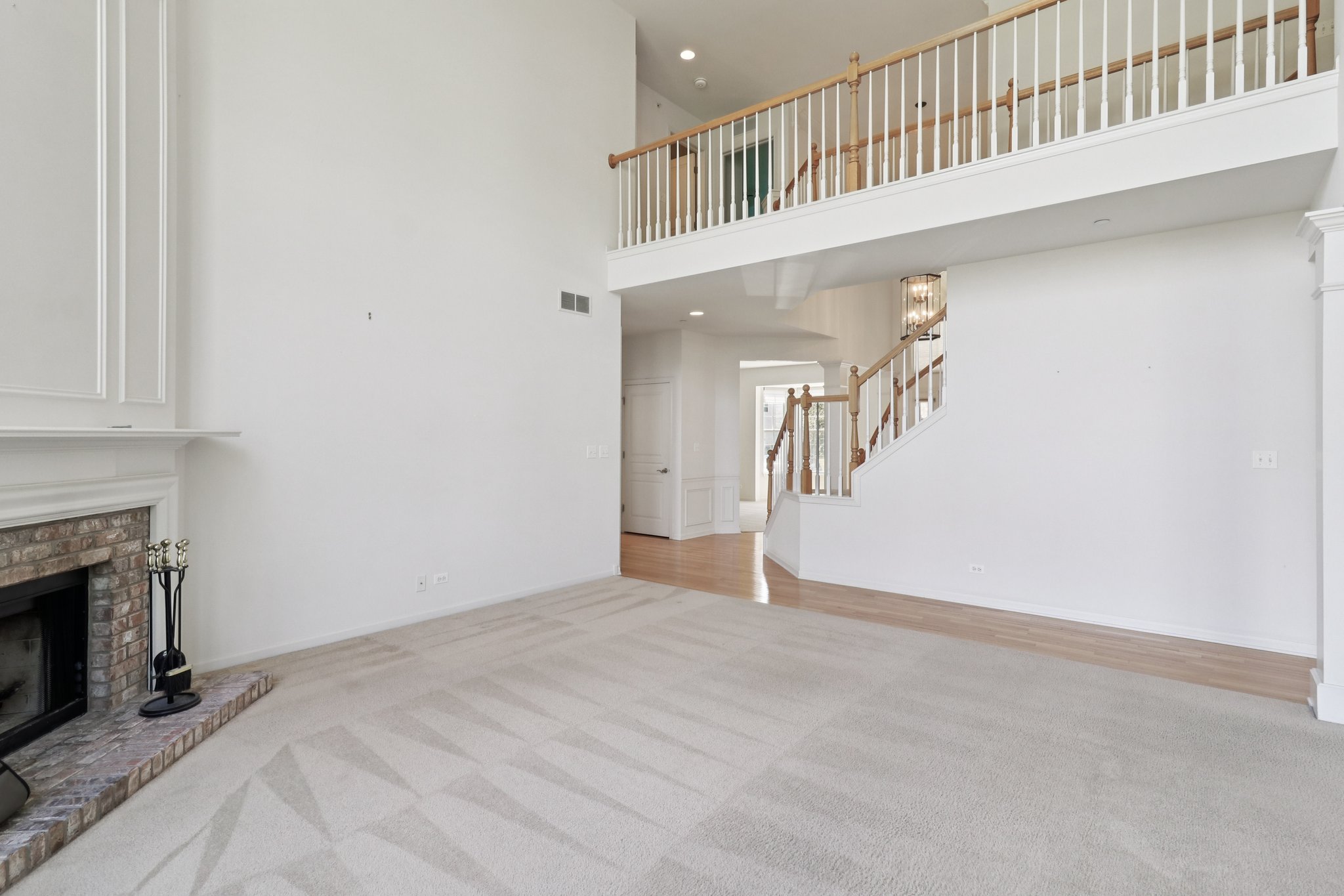 Connolly Ln-2406-018.jpg