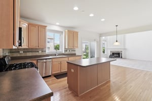 Connolly Ln-2406-024.jpg