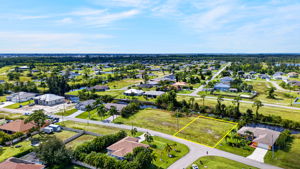 Aerial Front Exterior 5 - lot line